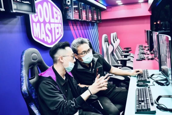 全台首輛由-master-xp-獨自打造的電競移動艙-酷玩行者。台中運動局提供