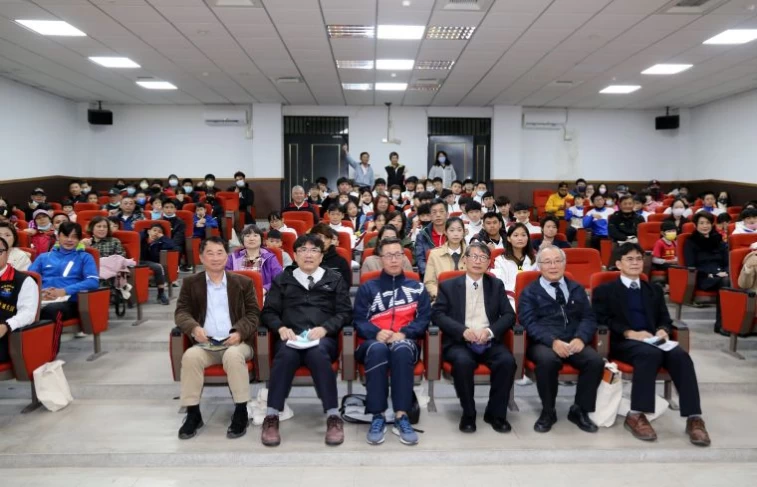 2021台灣運動觀光研討會在花蓮,吸引滿場愛好運動人士參加。蔡宗憲攝