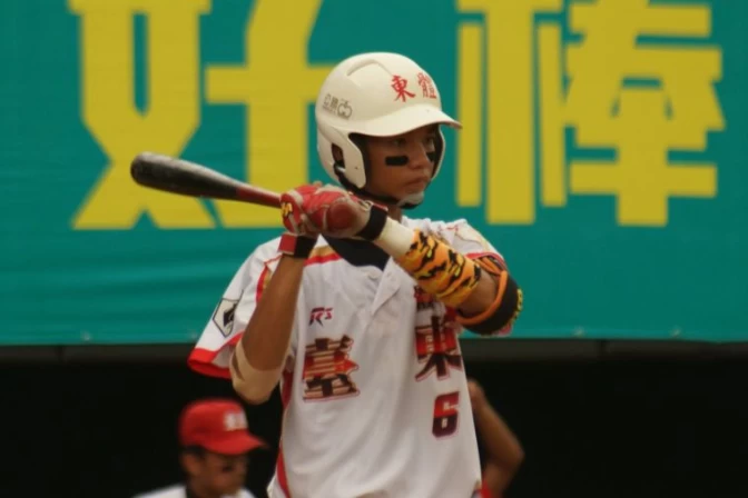 高二時，謝毅在玉山盃的好表現讓他入選第29屆U-18世界盃棒球賽中華青棒培訓隊36人名單。陳孟葦攝