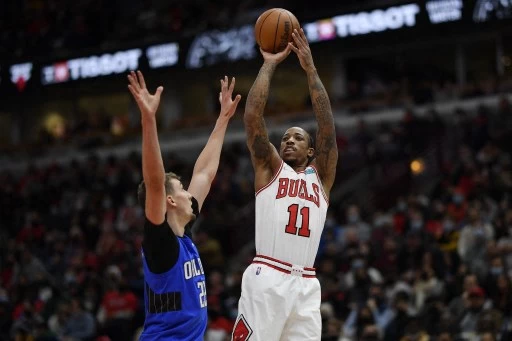 二哥德羅贊(DeMar DeRozan),28分、4.8籃板與6.2助攻,但一看場上正負值,馬上就能理解為什麼是公牛最穩定的力量來源。法新社