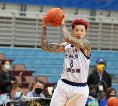 世新大學李威廷16分。大會提供