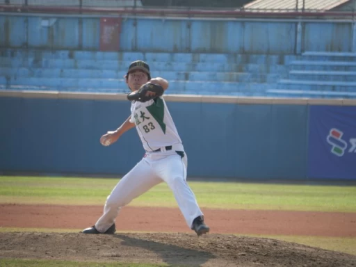 盧冠宇7局完投勝。吳敏欣攝