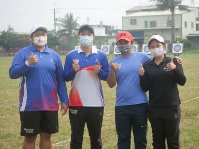 台灣亞運女子複合弓代表隊,黃逸柔(左起)、陳怡瑄、陳麗如和王律勻。詹健全攝