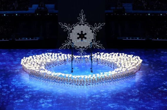 大雪花火炬取代大型聖火台。摘自北京東奧推特