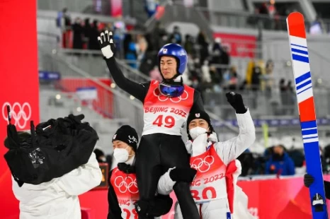 小林陵侑跳台滑雪飛出日本首金。法新社