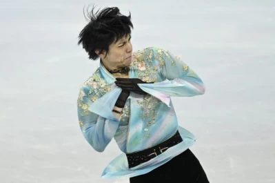 國際滑冰總會(ISU)認定,羽生結弦為人類史上第一個完成旋轉角度不足的4A4周半跳。法新社