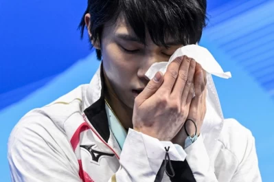 羽生結弦賽後聽前輩一句話淚崩。法新社