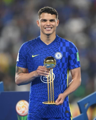 切爾西後衛席爾瓦(Thiago Silva)獲得最佳球員。摘自世俱盃推特