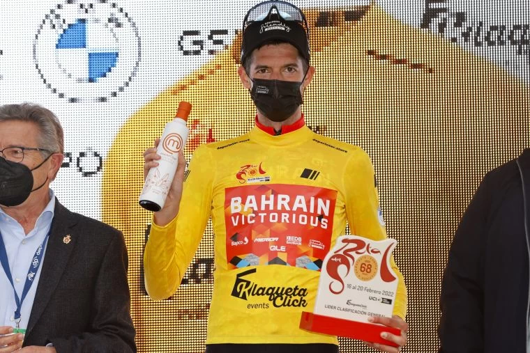 不僅進帳賽段冠軍,普爾斯也暫居此役的黃衫總冠軍頭銜。Sprint Cycling提供