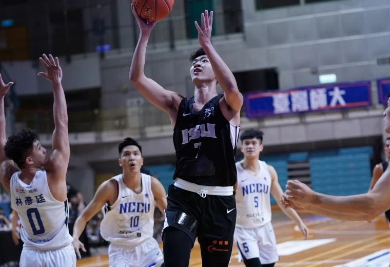 義守大學邱子軒6分6籃板。大會提供