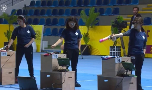 中華女子射擊隊在銅牌戰中打敗新加坡。摘自吳佳穎臉書