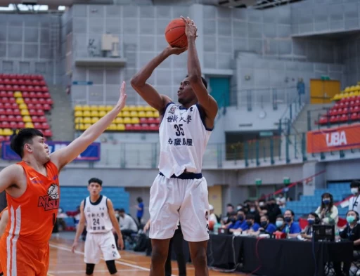 世新大學丹尼爾12分9籃板。大會提供