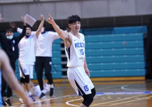 政治大學張鎮衙17分13籃板。大會提供