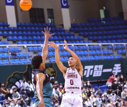 張幃翔也拿下10分6籃板。官方提供
