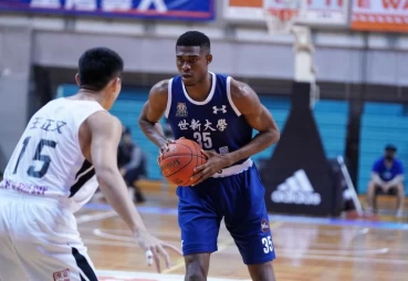 世新大學丹尼爾14分15籃板。大會提供