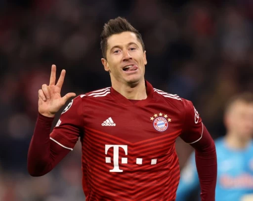 萊萬多夫斯基(Robert Lewandowski )竟然在23分鐘內演出帽子戲法。摘自歐冠推特
