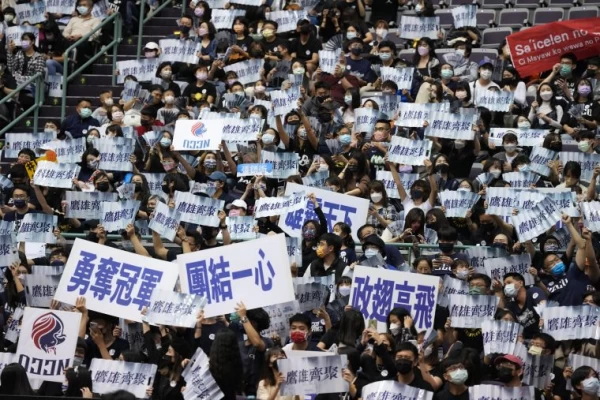 政治大學校方加油團。大會提供