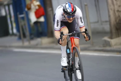 身披斯洛維尼亞冠軍戰袍,小莫和美利達斯特拉戰馬順利奪標。Sprint Cycling提供