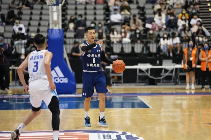 世新大學李威廷16分。大會提供