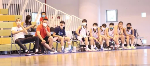 教練檔謝宏岳、莊子毅搭超級戰將林宇涵國風搶下北區複賽第一。大會提供
