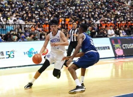 政治大學張鎮衙13分10籃板。大會提供