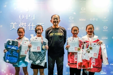 12歲女雙冠軍江采蓉/周品岑(右)、亞軍江妍妮/林叡希(左)。海碩整合行銷提供
