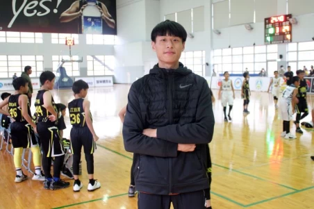 全國少年籃球賽裁判。官方提供