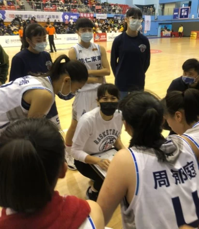 能仁教練劉靜明面授機宜。大會提供