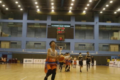 網溪國小蔡承楷第4節包辦14分。姚瑞宸攝