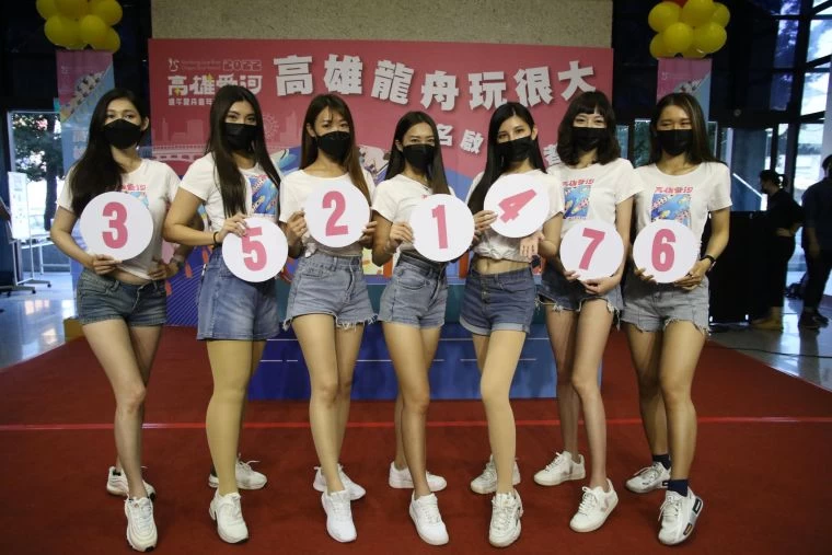 高雄輕軌最受歡迎的知名人氣IP-輕軌少女隊。高雄運發局提供