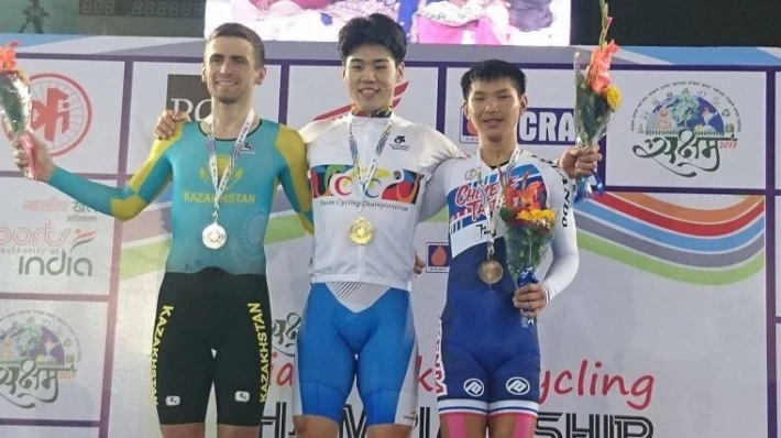 李文昭(右1)為2017年亞錦賽奪銅。資料照片片