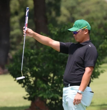 第三回合林冠伯三天成績(-1)暫並列第四。鍾豐榮攝影