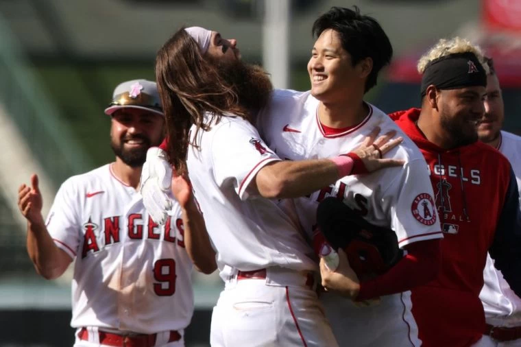 大谷翔平追平安外加再見分被美媒譽為「最佳安打」。法新社