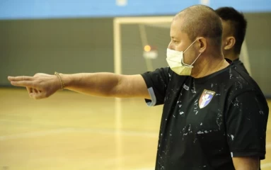 阿迪爾已執教國家隊超過4年。(張克銘攝)
