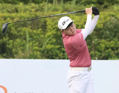 第一回合石澄璇71桿(-1)暫並列第一。鍾豐榮攝影