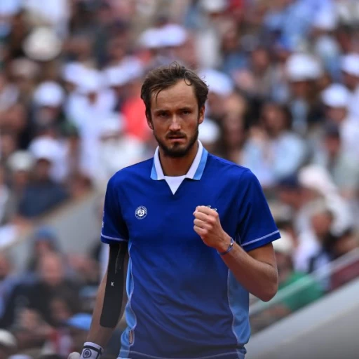 俄羅斯一哥梅德韋傑夫(Daniil Medvedev)今年第二度晉法網16強。摘自法網推特