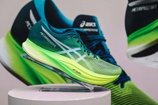 ASICS為步頻型跑者設計METASPEED EDGE促進滾動推進讓跑者維持跑步節奏同時達到加速效果。官方提供