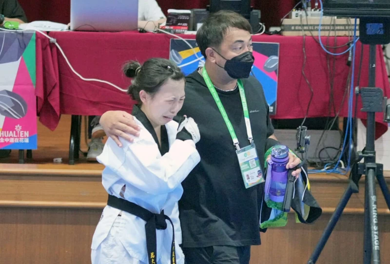 林暐庭連兩場挫敗當場情緒崩潰爆哭。王柏凱提供