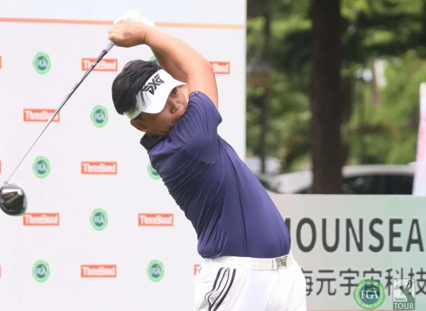 ThreeBond 山海元宇宙挑戰賽第一回合洪健堯66桿 6暫並列第一。鍾豐榮攝影