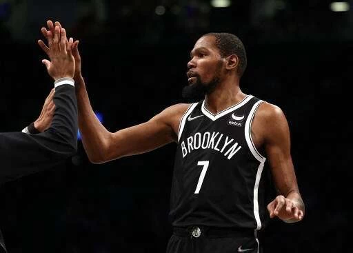 ESPN 記者爆料， Durant(見圖) 高喊賣我是為了要逼走 Irving 。法新社