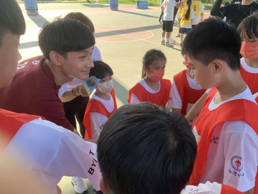 呂濟而率領的企鵝隊在活動中的3x3對抗賽獲勝。官方提供
