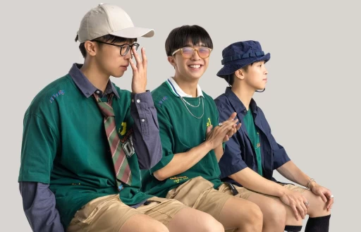 此次以打破過去的解構主義新品和不拘一格的新生代發出共鳴靈感詮釋經典Chuck 70鞋款新風格。官方提供