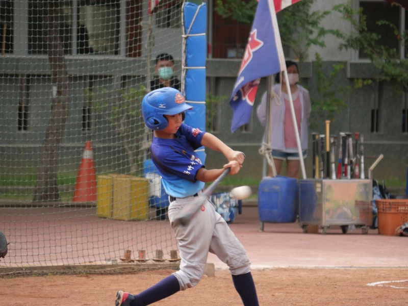西門首戰以5:0勝出。吳敏欣