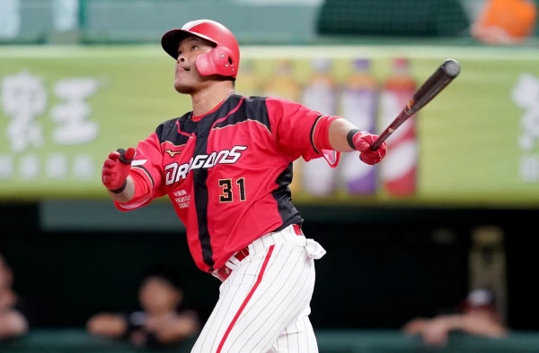 林智勝連3場開轟。味全龍提供