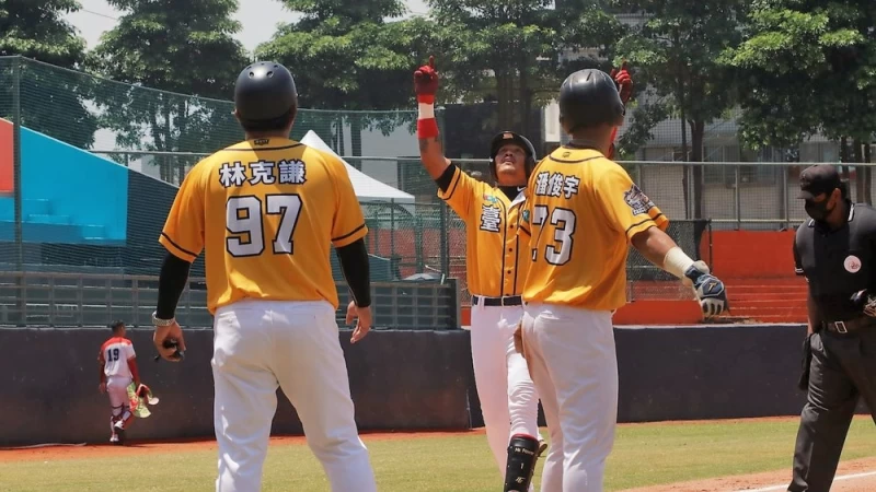 陳敏賜第5局轟出2分彈,連兩場揮出2發全壘打。姚瑞宸攝