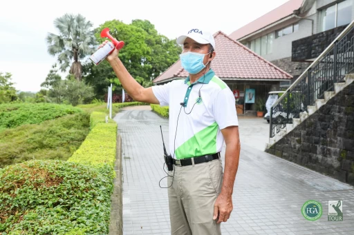 肇喜登峰巡迴賽老爺逐夢公開賽第一回合下午場因雨暫停一小時。TPGA提供/林聖凱攝