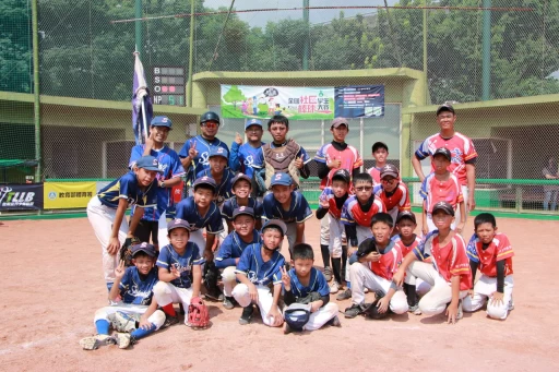 種子棒球學校與藍田閃耀之星決戰8局分出勝負。大會提供