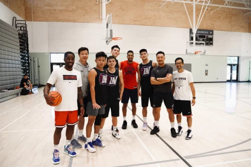 攻城獅團隊把握機會觀摩NBA紐奧良鵜鶘招牌球星CJ McCollum的個人訓練。官方提供