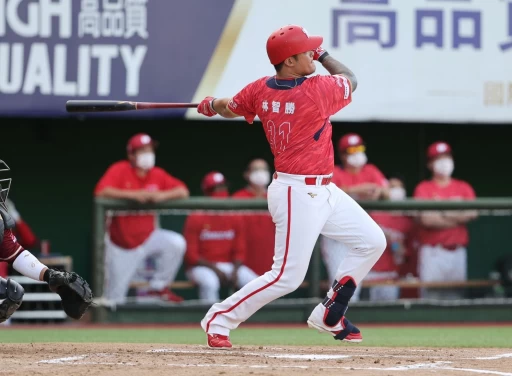 林智勝遭隊友教練敲碗經典賽。資料照片