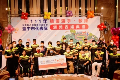 台中身障桌球代表隊大合照。(台中運動局提供)